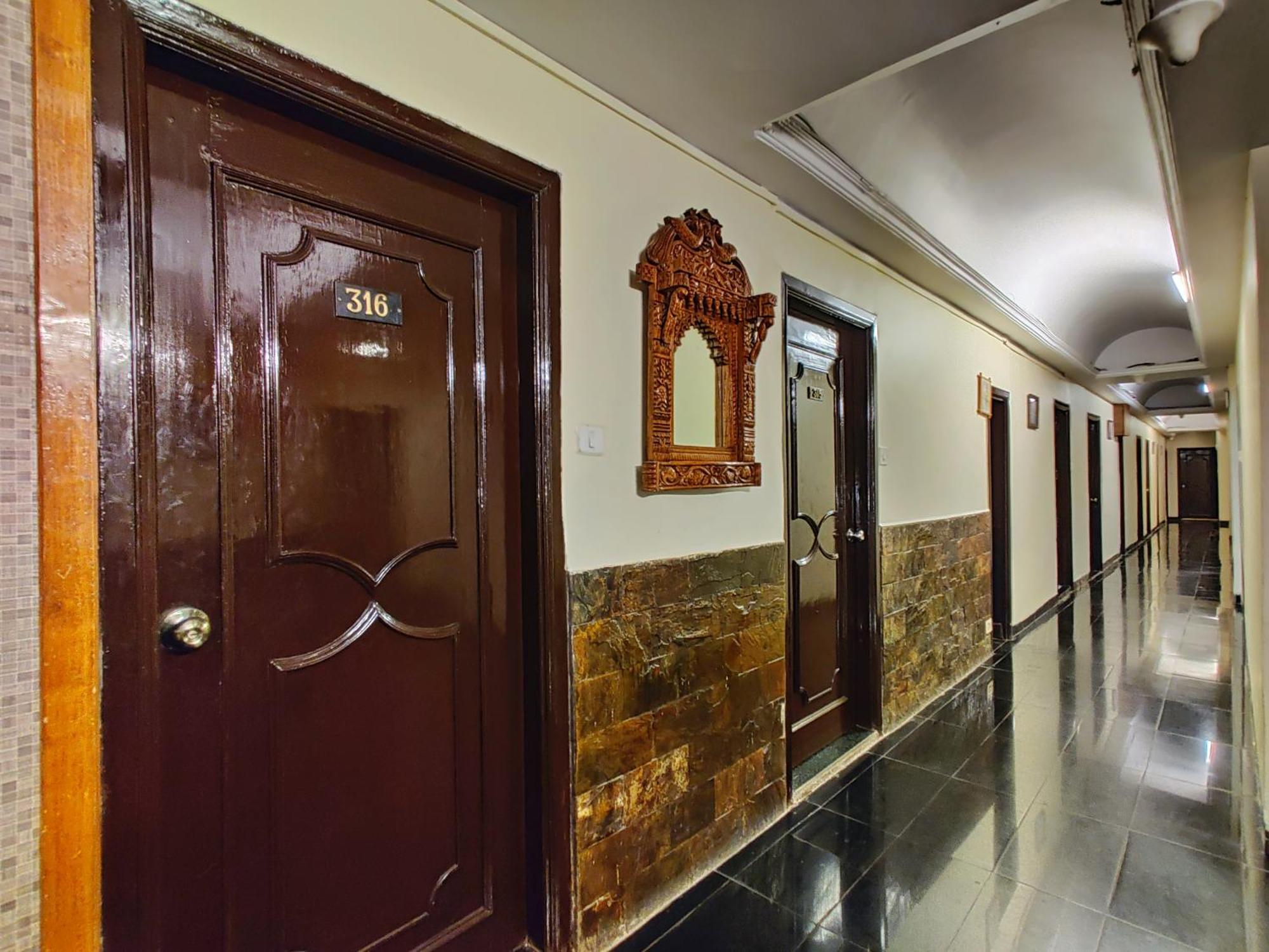 Hotel Pratap Heritage Mahābaleshwar Kültér fotó